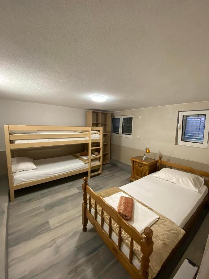 Curani House Apartment Улцин Екстериор снимка