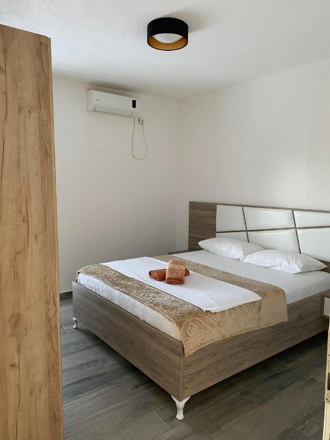 Curani House Apartment Улцин Екстериор снимка