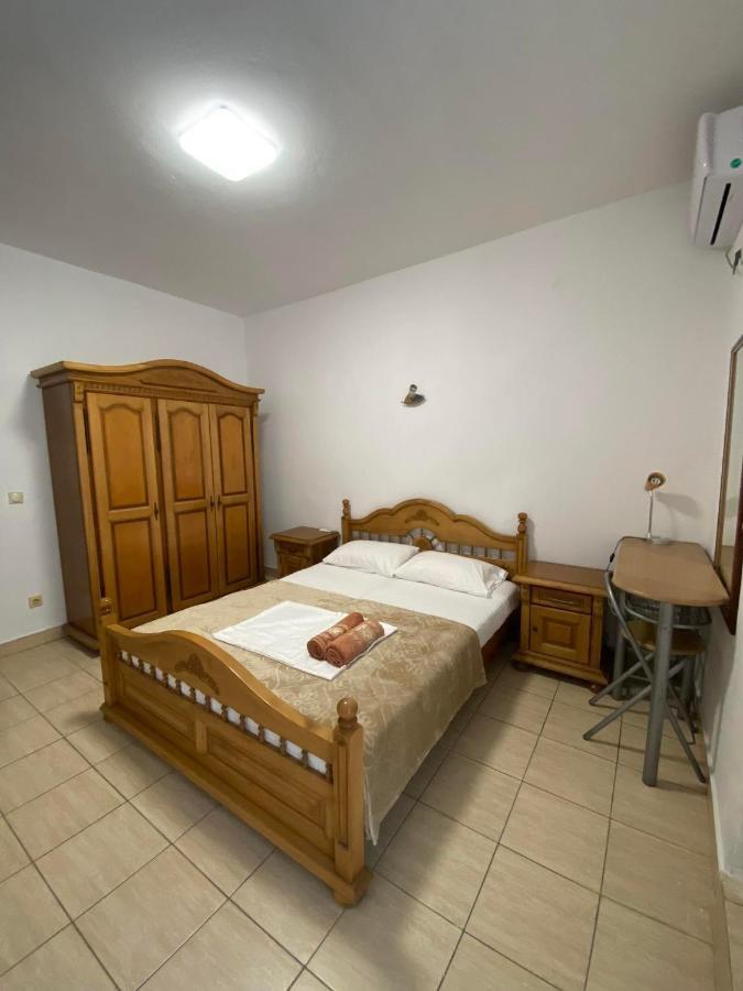 Curani House Apartment Улцин Екстериор снимка