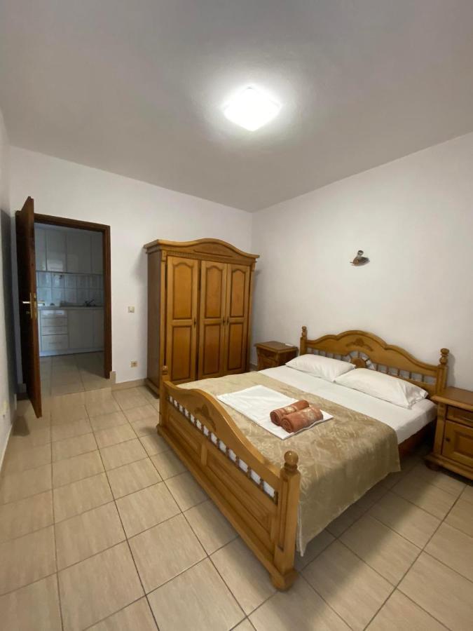 Curani House Apartment Улцин Екстериор снимка
