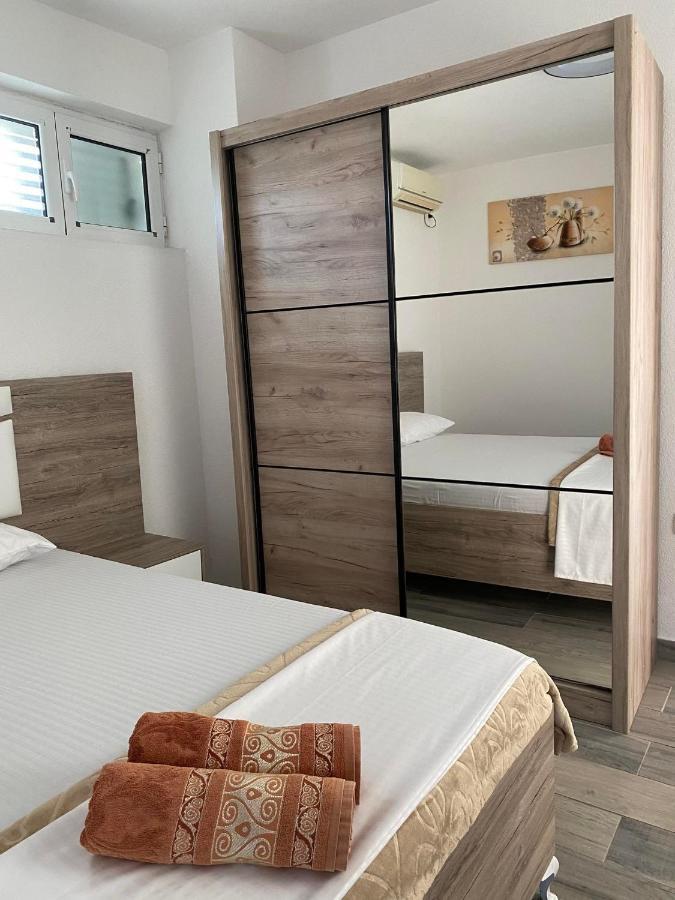 Curani House Apartment Улцин Екстериор снимка