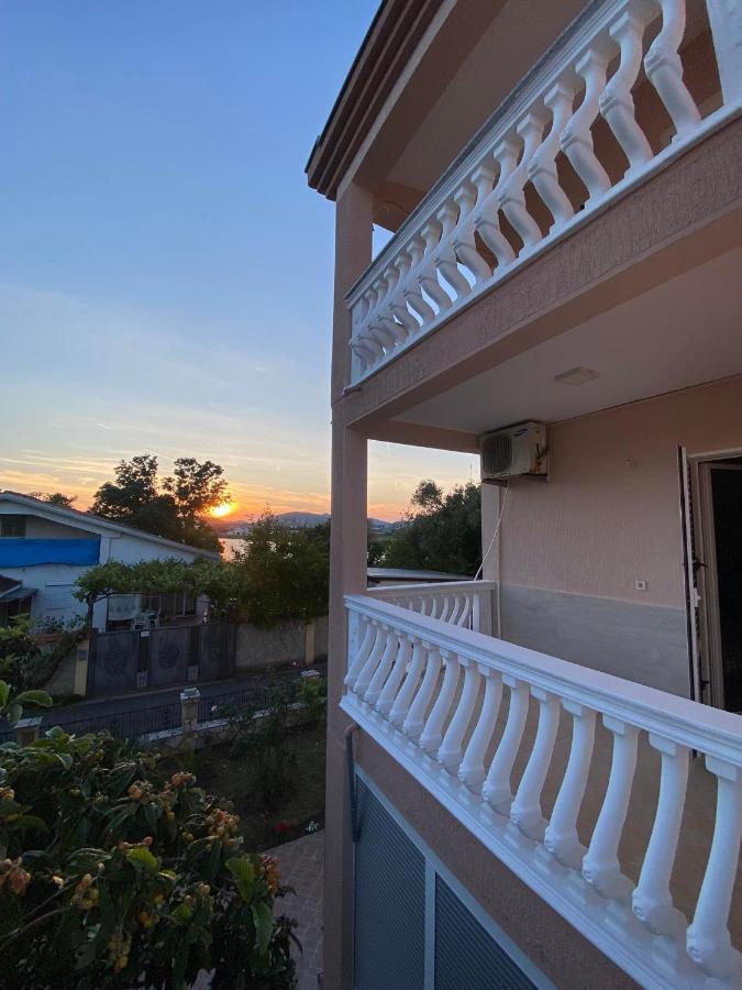 Curani House Apartment Улцин Екстериор снимка